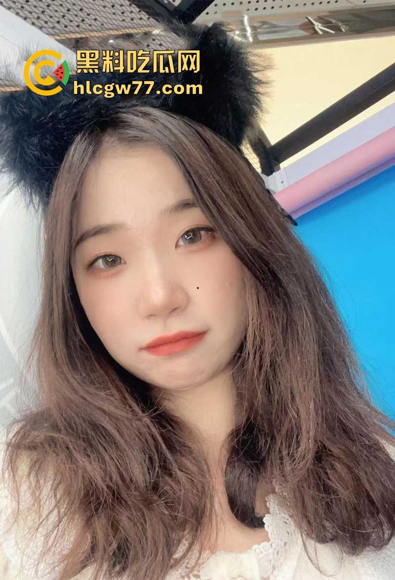 深圳清纯女幼师被学生家长拿下 纯情欲女难敌重金诱惑 双穴沦陷菊花惨遭蹂躏  第2张