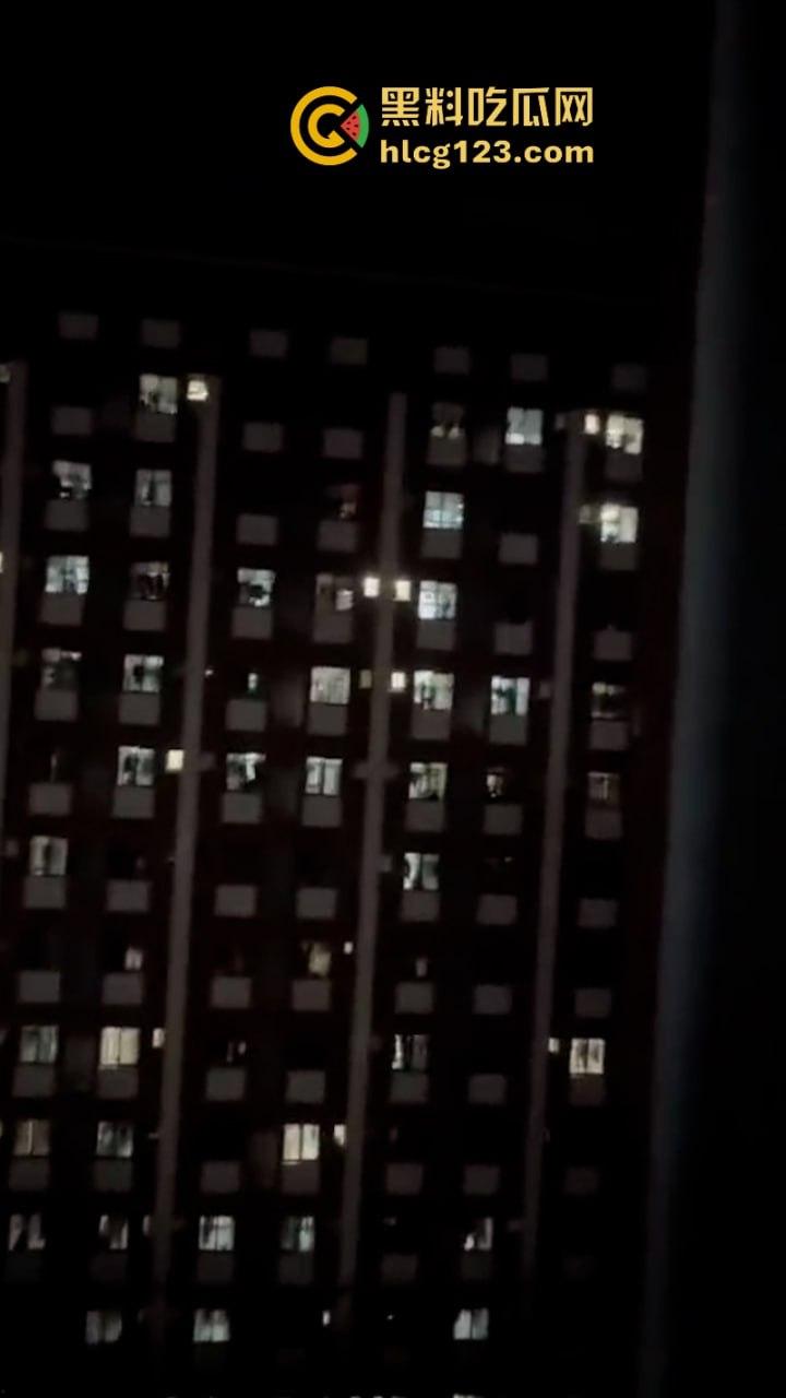 这真忍不了！【西安信息职业学院】因不满高额宿费 还断电断网学生集体硬核喊楼退钱  第4张