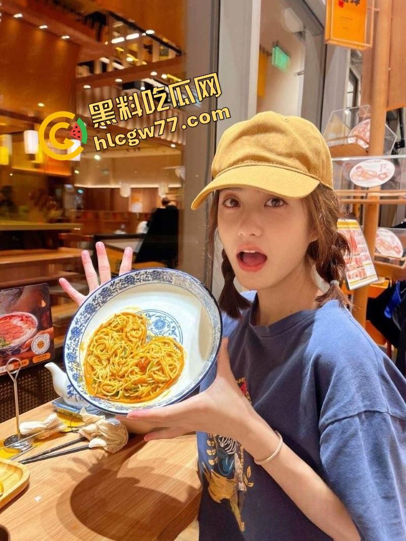 上海职院学院女神【潘玥】白裙学霸私下变性奴沉迷炮火，被同学轮操不够还主动给大叔爆肛！  第5张