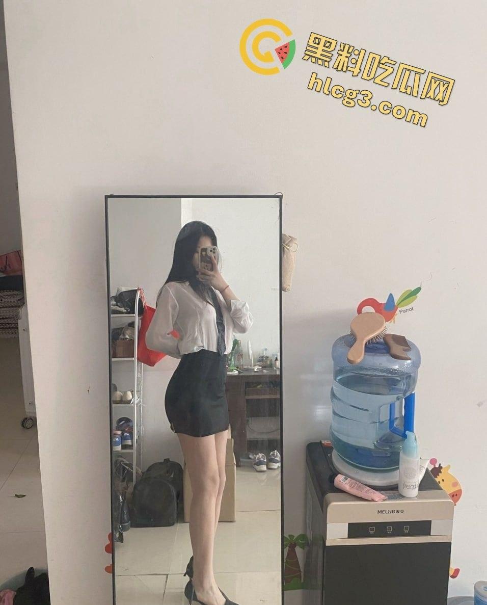 推特巨乳妹子极品肥臀！自拍视频全网爆炸，满满的肉感诱惑  第10张