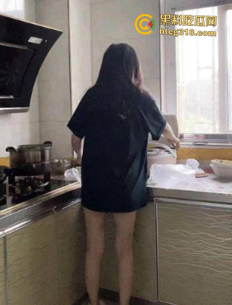 哥哥酒驾入狱嫂子还不肯离婚！看嫂子寂寞老弟直接帮忙“安慰”嫂子，好歹也是穿过同一条裤子的！  第1张