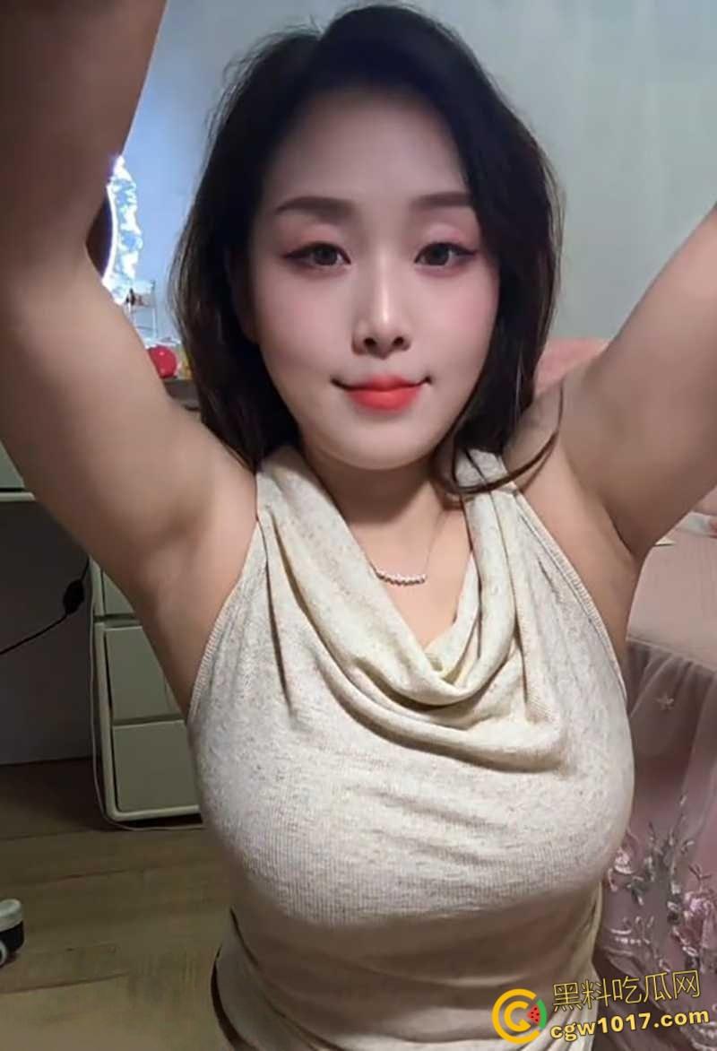 肥臀网红少妇【墨鑫鑫】穿真空丝袜淫舞自慰，撅着翘臀被后入爆操，骚绝尤物人人想上！  第3张