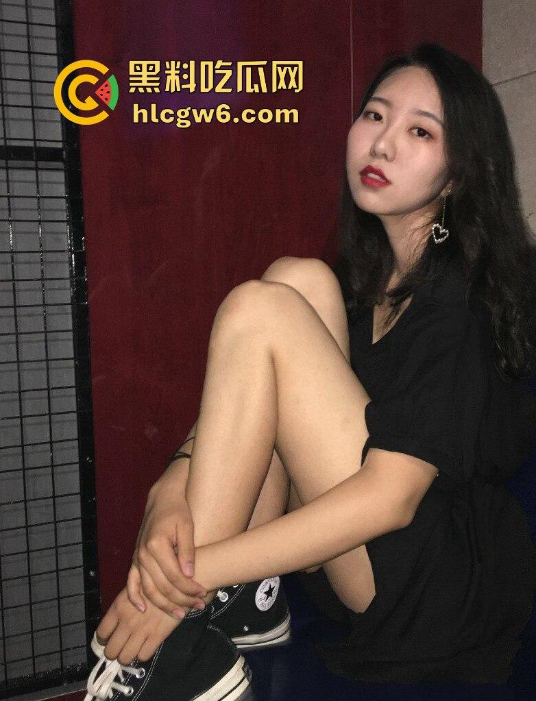 福建男人的噩梦与天堂,眼镜幼师【颜思妤】骚浪到极致,公交车体质每天约炮,口技顶到让人腿软! 第1张 福建男人的噩梦与天堂,眼镜幼师【颜思妤】骚浪到极致,公交车体质每天约炮,口技顶到让人腿软! 第1张