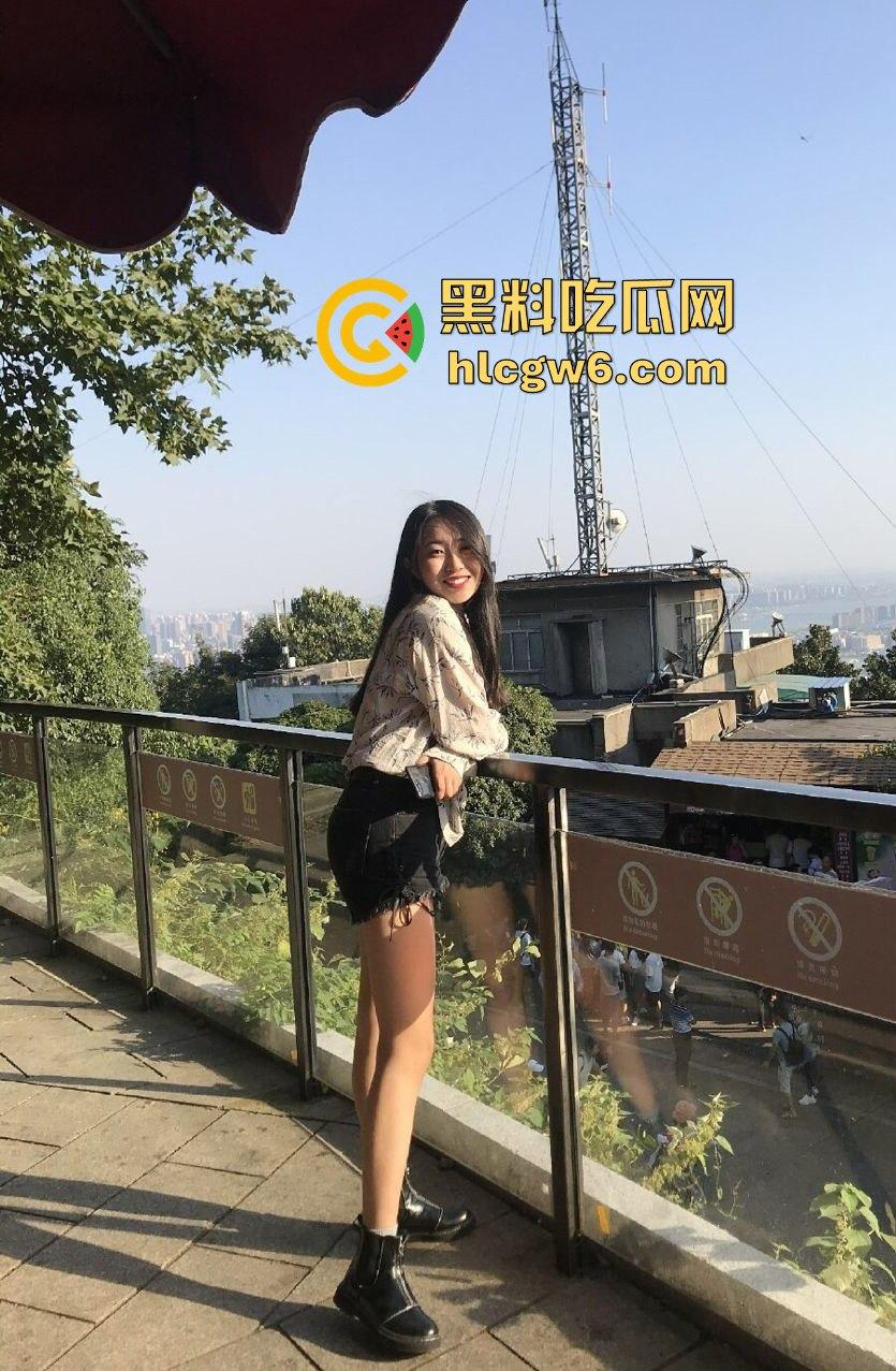 福建男人的噩梦与天堂,眼镜幼师【颜思妤】骚浪到极致,公交车体质每天约炮,口技顶到让人腿软! 第5张 福建男人的噩梦与天堂,眼镜幼师【颜思妤】骚浪到极致,公交车体质每天约炮,口技顶到让人腿软! 第5张