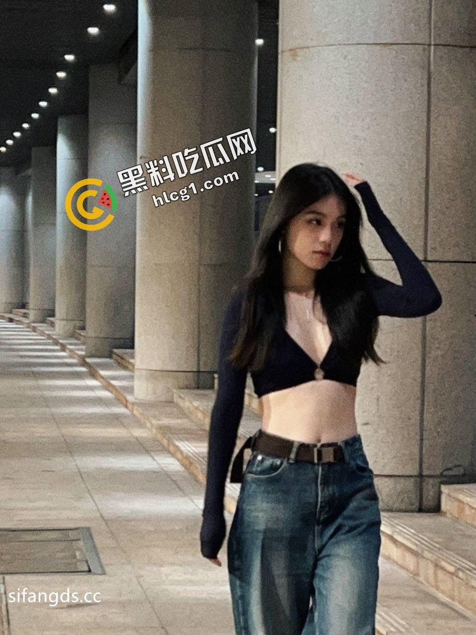 广州美术学院『孙韵婷』骚货 在镜子前被男友猛怼后入 记录骚样视频流出  第3张