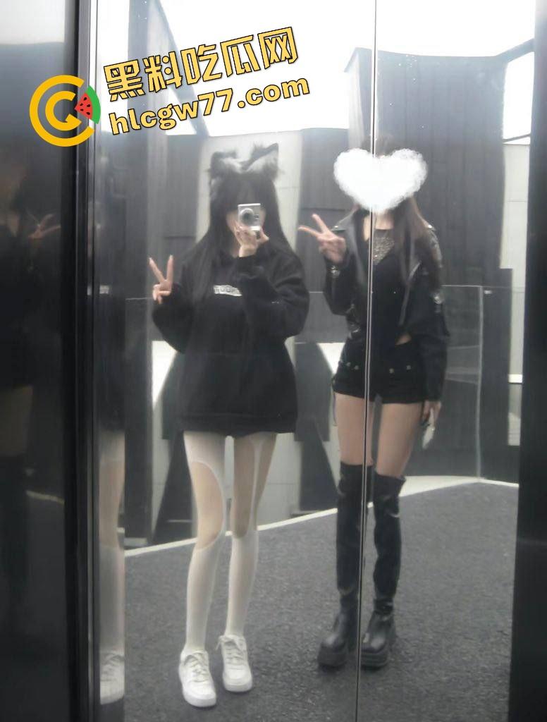 石家庄精神小妹【李亿亿】穿JK制服上门舔棒,含着鸡巴的样子贱得想让人一巴掌操她脸上! 第7张 石家庄精神小妹【李亿亿】穿JK制服上门舔棒,含着鸡巴的样子贱得想让人一巴掌操她脸上! 第7张