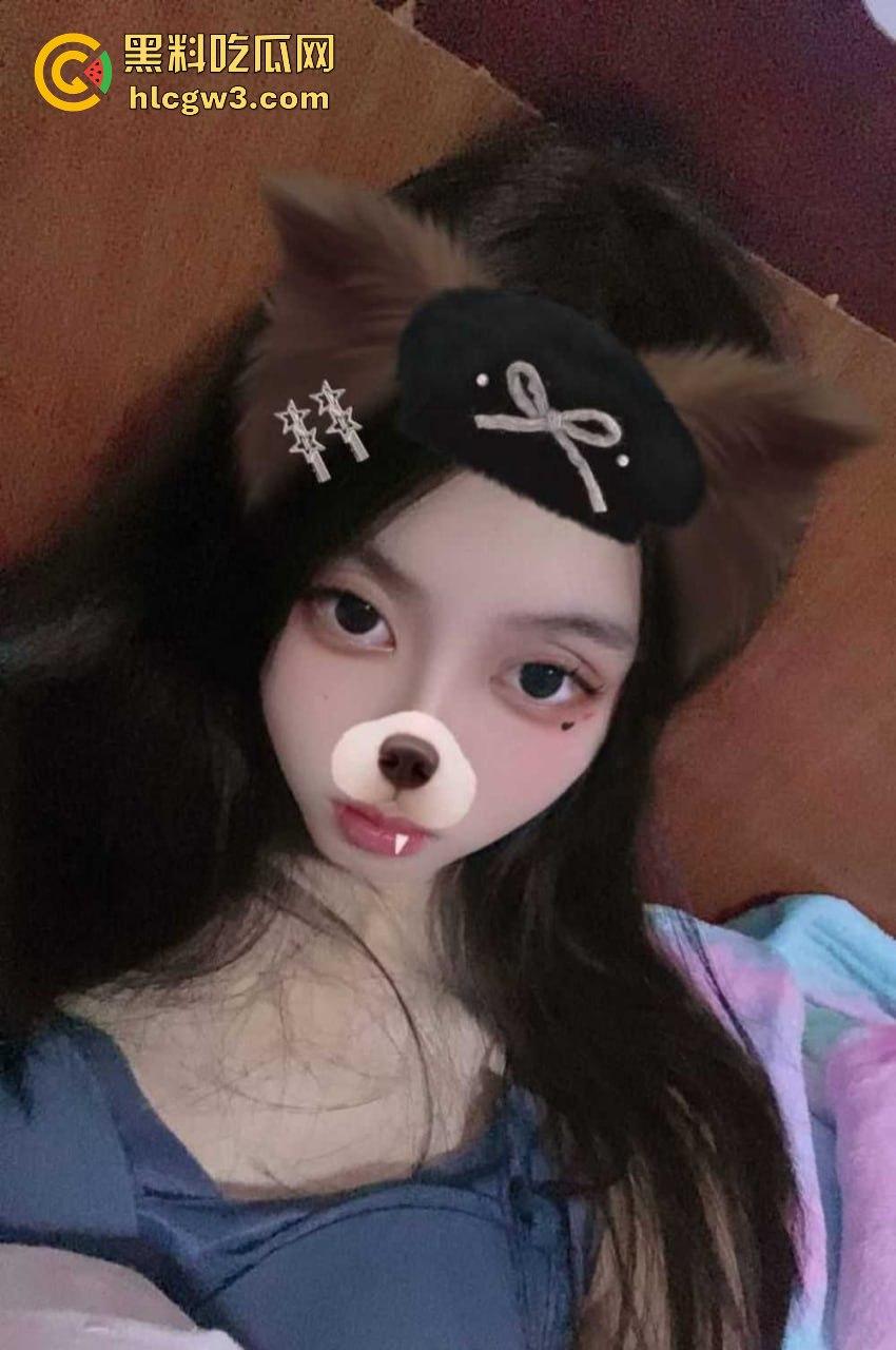 四川资阳高级职业中学的【彭万珊】情窦初开的年纪竟然在网上大玩露骨套路 发骚裸照引爆全网！  第5张