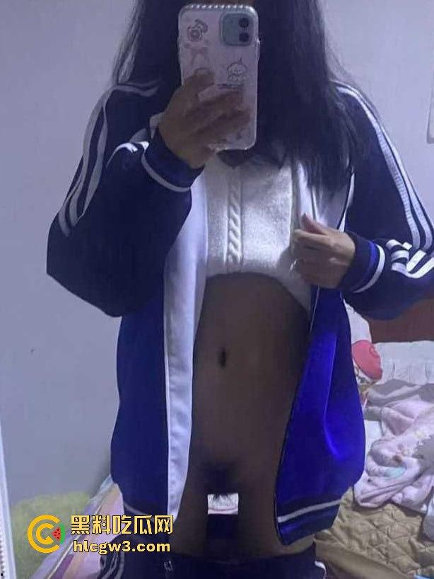 四川资阳高级职业中学的【彭万珊】情窦初开的年纪竟然在网上大玩露骨套路 发骚裸照引爆全网！  第10张