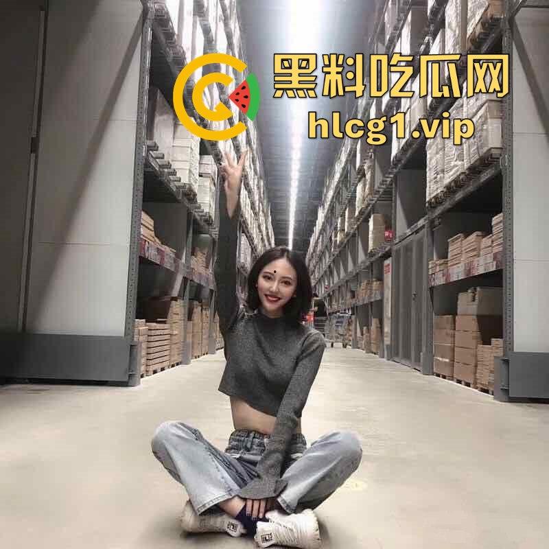 下班后的丝袜小姐姐有多诱人？酒店约炮，丝袜塞嘴里每次都爽翻天！  第1张