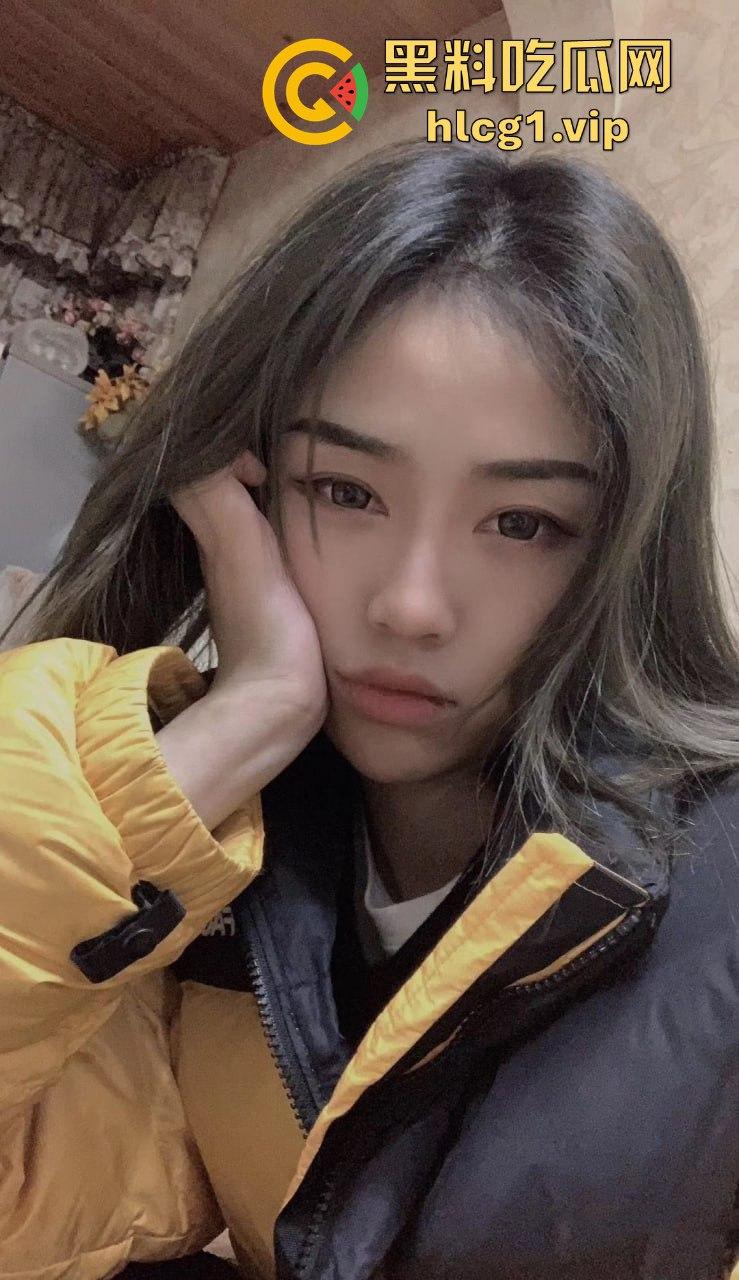 下班后的丝袜小姐姐有多诱人？酒店约炮，丝袜塞嘴里每次都爽翻天！  第4张