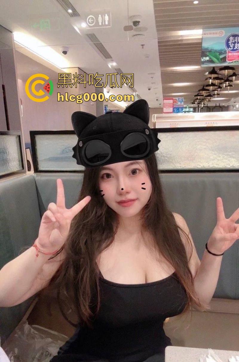 抖音巨乳主播【Primadonna】直播自慰，手指在被子下操纵着跳蛋，听着湿润的水声，眼神逐渐迷离，巨刺激！  第5张