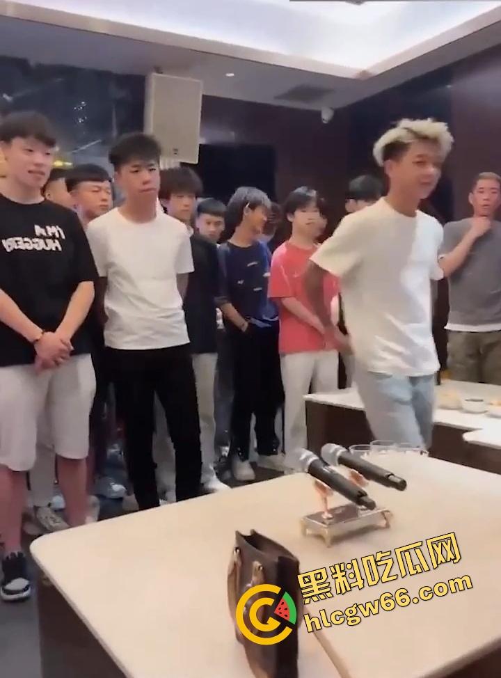 抖音大瓜之重生之我被绑到缅北当鸭子失踪人口壮壮哥哥回归，被卖去红楼当鸭天天让富婆操得不想回来！  第7张