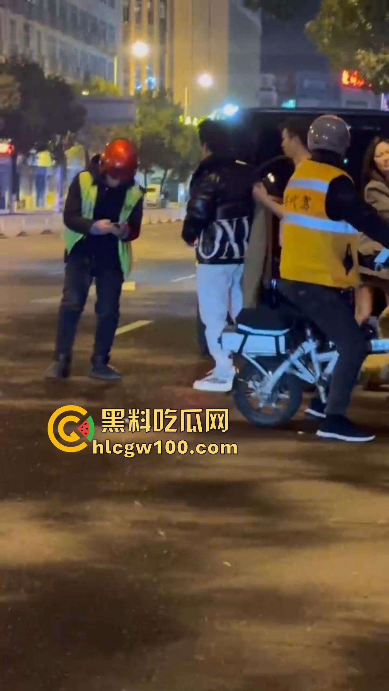 深圳街头大G车主醉汉闹事,嫌代驾收费贵,怒骂拳打不够还拿头盔爆扣,代驾被砸得怀疑人生! 第3张 深圳街头大G车主醉汉闹事,嫌代驾收费贵,怒骂拳打不够还拿头盔爆扣,代驾被砸得怀疑人生! 第3张