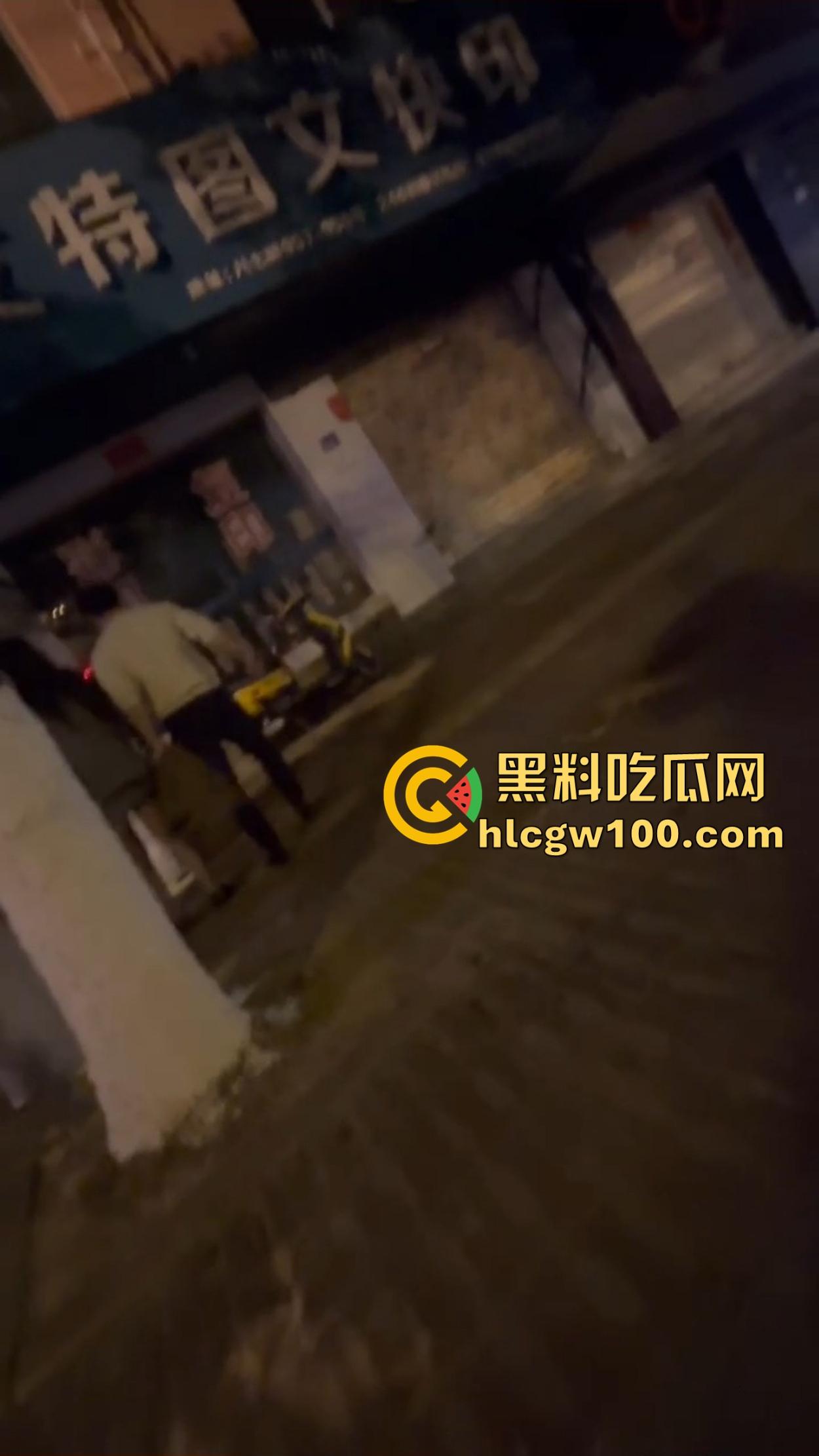 深圳街头大G车主醉汉闹事,嫌代驾收费贵,怒骂拳打不够还拿头盔爆扣,代驾被砸得怀疑人生! 第5张 深圳街头大G车主醉汉闹事,嫌代驾收费贵,怒骂拳打不够还拿头盔爆扣,代驾被砸得怀疑人生! 第5张