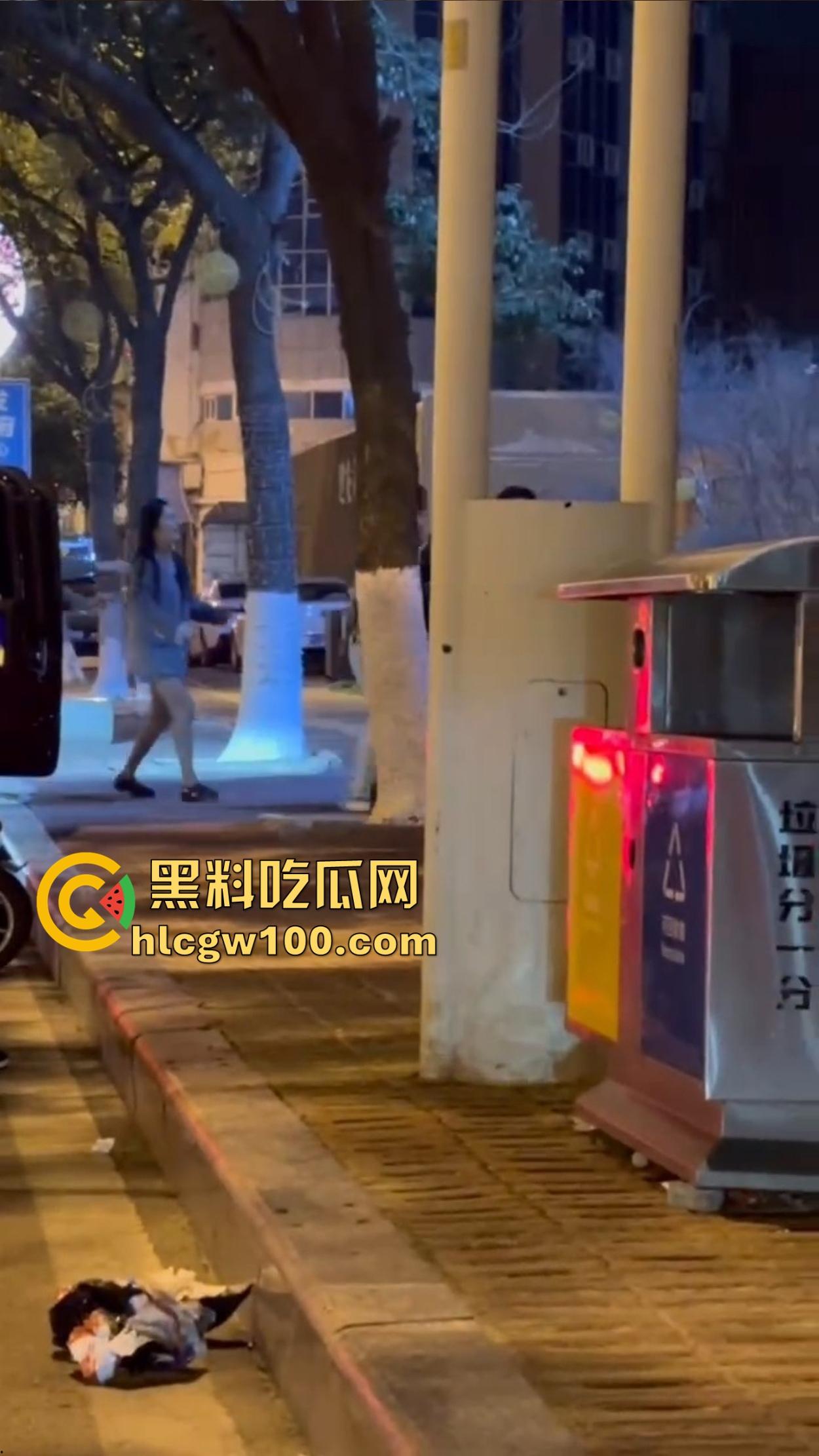 深圳街头大G车主醉汉闹事,嫌代驾收费贵,怒骂拳打不够还拿头盔爆扣,代驾被砸得怀疑人生! 第8张 深圳街头大G车主醉汉闹事,嫌代驾收费贵,怒骂拳打不够还拿头盔爆扣,代驾被砸得怀疑人生! 第8张