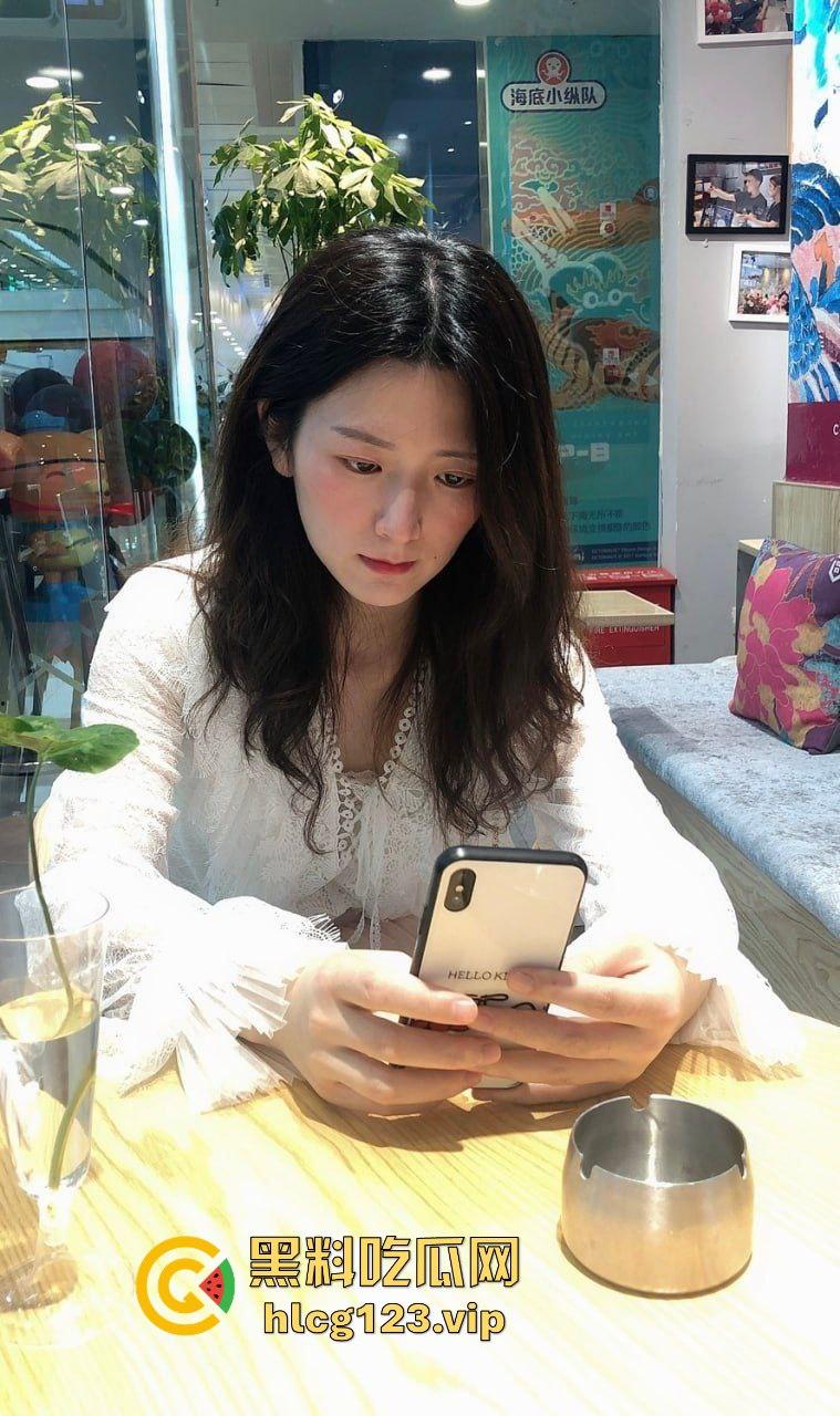 瓜友独家投稿！绿帽奴让自家风骚老婆露脸拍片，姿势爆操全套服务！  第1张