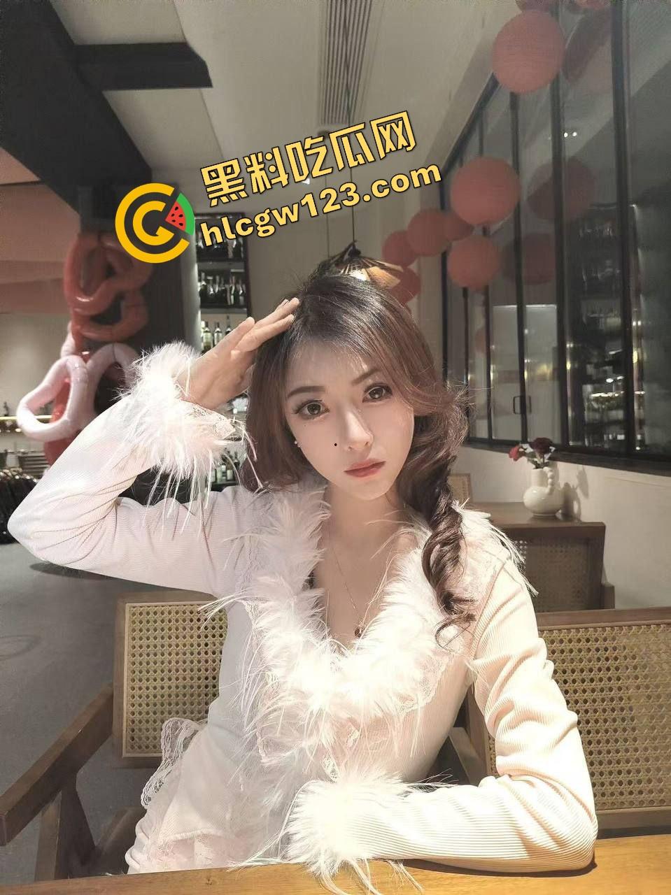 泡完脚直接车震，带上车开到地下车库直接开骑。妹子大尺寸操到娇喘连连 哥哥你戳到宫口了！  第6张