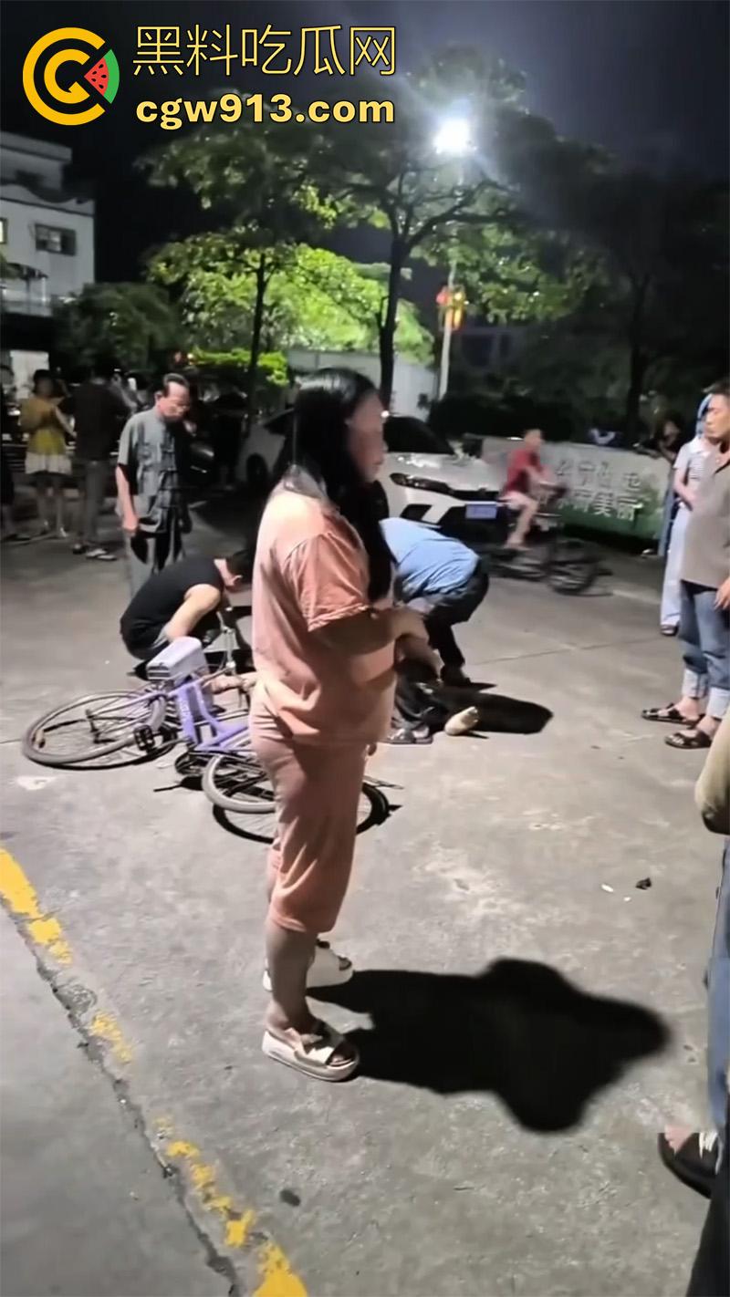 鬼火少年彻底慌了，广西精神小伙骑9号改装电摩撞死老人，不赔钱就得蹲十来年，眼见的彻底懵了！  第1张