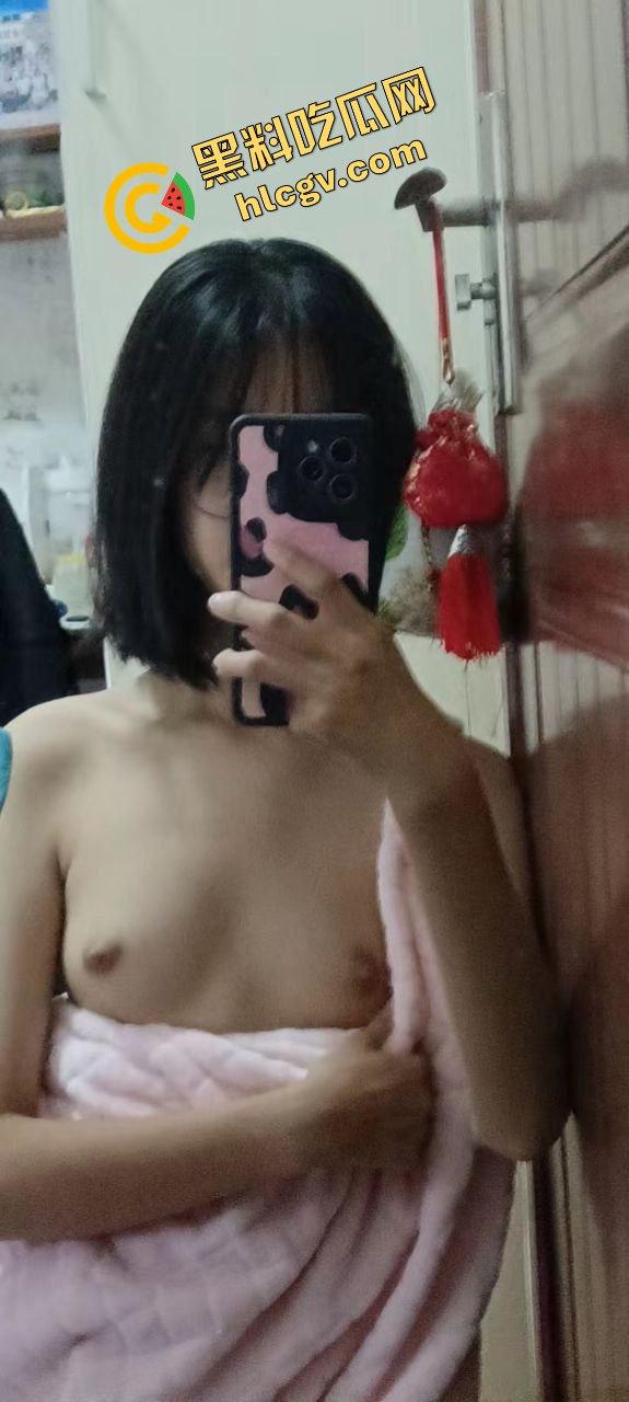 平江县职业技术学校 职高反差骚货『苑诗雨』发骚裸拍嫩乳 与男友做爱视频泄密 独家曝光流出! 第8张 平江县职业技术学校 职高反差骚货『苑诗雨』发骚裸拍嫩乳 与男友做爱视频泄密 独家曝光流出! 第8张