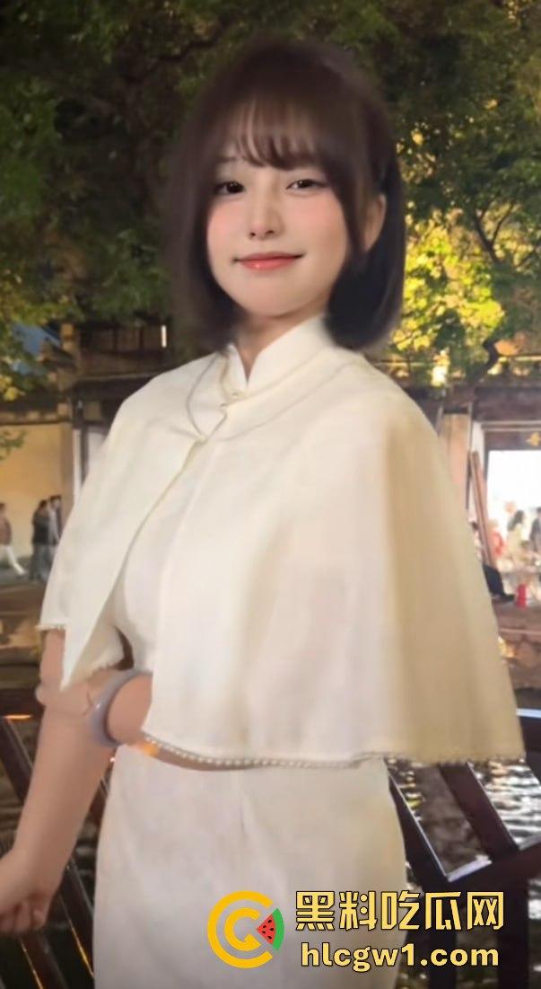 B站福利姬【凹兔嫚】翻车！火锅炖兔仔舰长福利曝光，童颜巨乳狼友直呼顶不住！  第8张