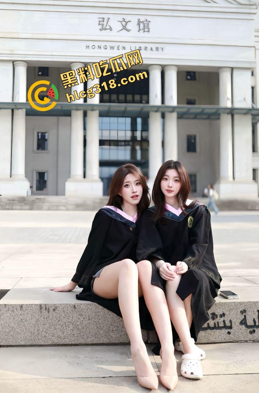 毕业照拍完直接口,大学妹子吃鸡时间曝光,骚腿外露舔得丝滑吃的不是肯德基,是男友带来的原味鸡巴! 第3张 毕业照拍完直接口,大学妹子吃鸡时间曝光,骚腿外露舔得丝滑吃的不是肯德基,是男友带来的原味鸡巴! 第3张