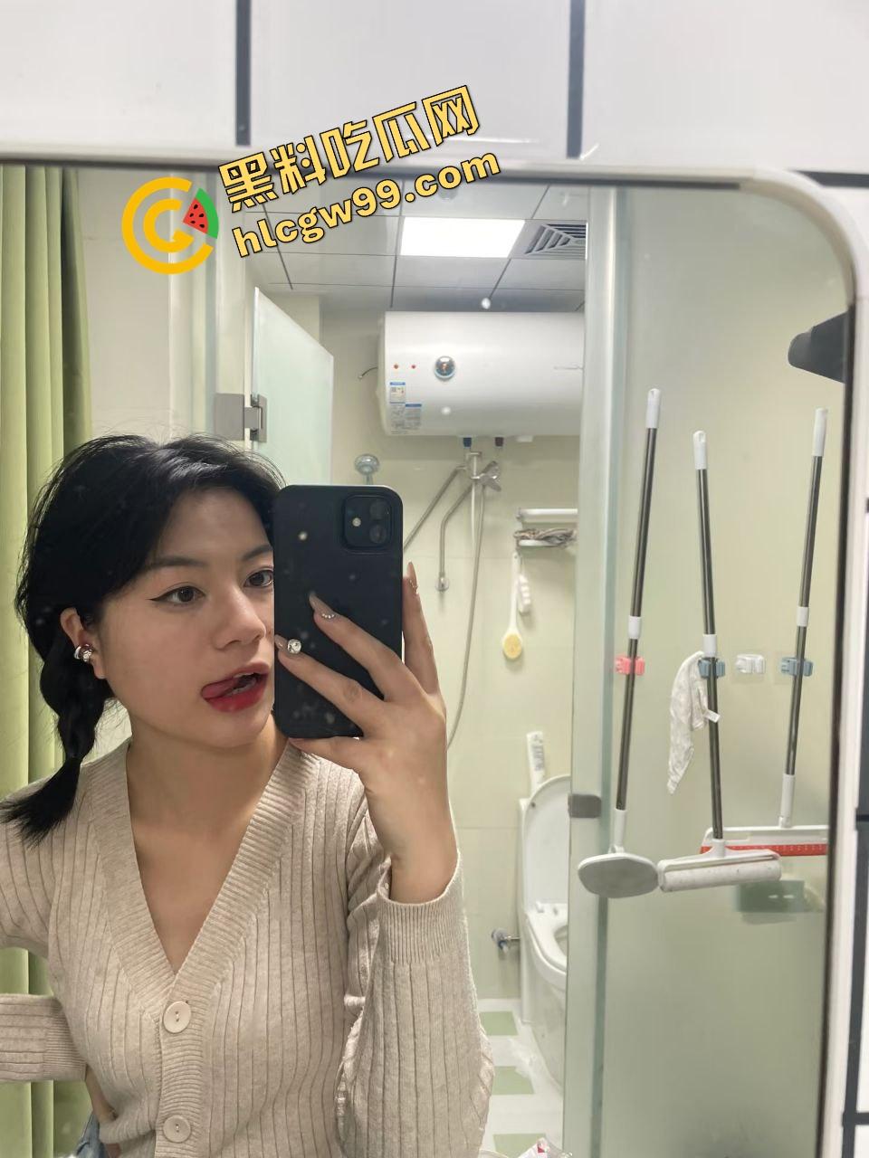 太原师范学院炮台骚母狗【谢允】与精壮男友酒店记录性爱,多体位各种爆操骚逼!独家曝光流出! 第1张 太原师范学院炮台骚母狗【谢允】与精壮男友酒店记录性爱,多体位各种爆操骚逼!独家曝光流出! 第1张