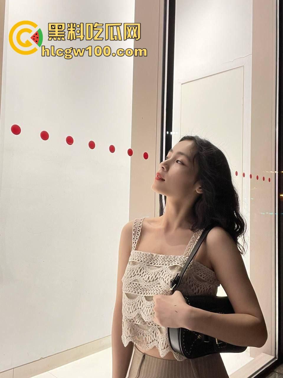 佛山猫系小姐姐【孙怡婷】被爆，瓜友送猫追到手，谈恋爱装恩爱，背后却偷偷投稿绿帽癖事，这骚操作属实玩到离谱！  第4张