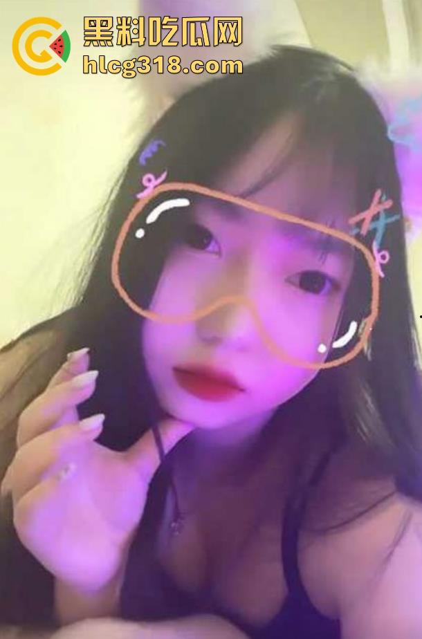 湖南长沙微胖巨乳【林嘉欣】与男友自拍性爱视频流出，极品馒头逼被大屌暴虐，淫水泛滥！  第3张