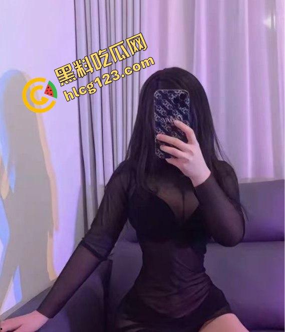 抖音小网红『甲辰年三月十四』惊现激情开房视频，榜一大哥电动小马达式抽插！  第3张