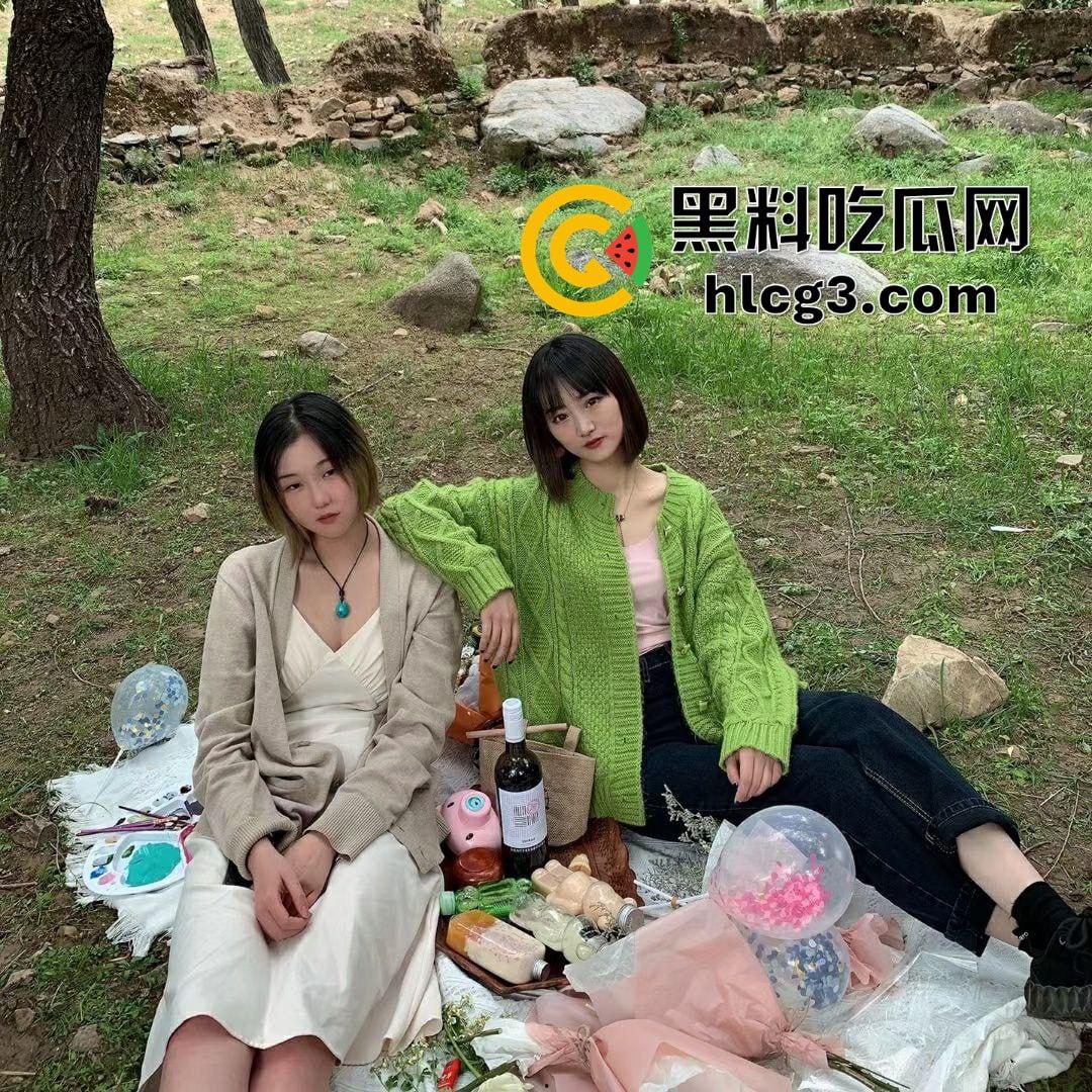 瓜友投稿：西南航空职业技术学院反差婊【师海娇】私拍抠逼自慰视频流出  第3张
