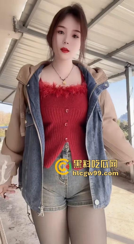 快手网红【小婊妹】明码标价200买自慰，2000线下一夜情，颜值平平还敢卖这么贵，真把自己当金逼了？  第6张