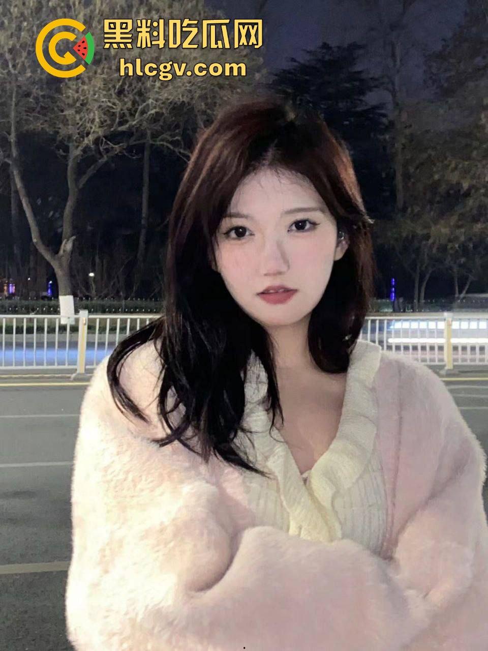 高颜值御姐【欧阳苏媛】云盘不雅视频流出！吃鸡姿势骚到爆，网友：想不到表面清纯内里这么野！  第5张