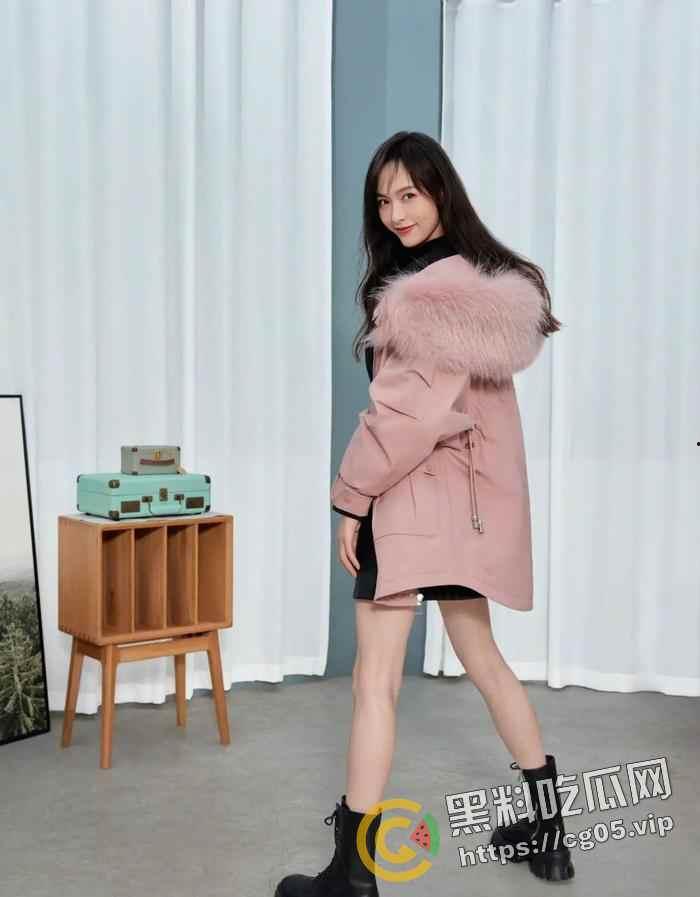 国民女神唐嫣早期黑历史 拍摄杂志写真婚礼装 裙底风光一览无余 原来童年女神是白虎  第7张