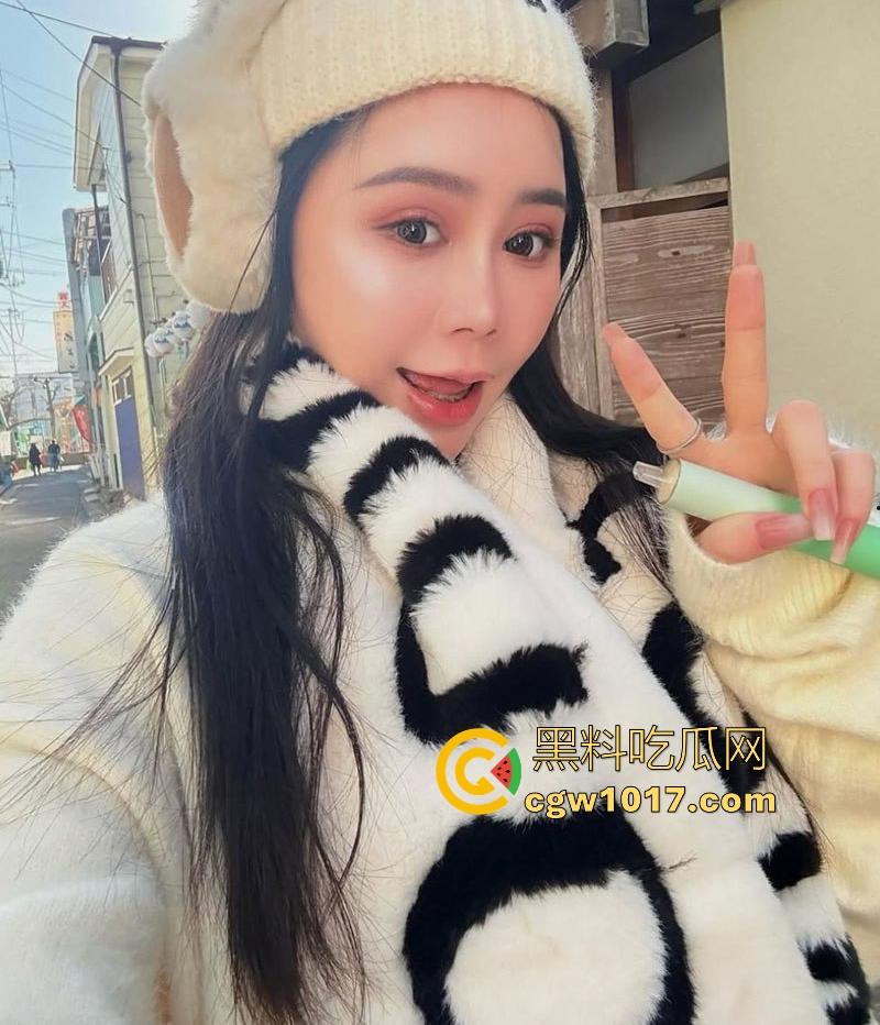 大神爆光约炮高颜值网美【洪七】甜美外表极品尤物身材,露脸口交18厘米大鸡巴整根吞没,骚逼骑乘后入疯狂榨精! 第4张 大神爆光约炮高颜值网美【洪七】甜美外表极品尤物身材,露脸口交18厘米大鸡巴整根吞没,骚逼骑乘后入疯狂榨精! 第4张