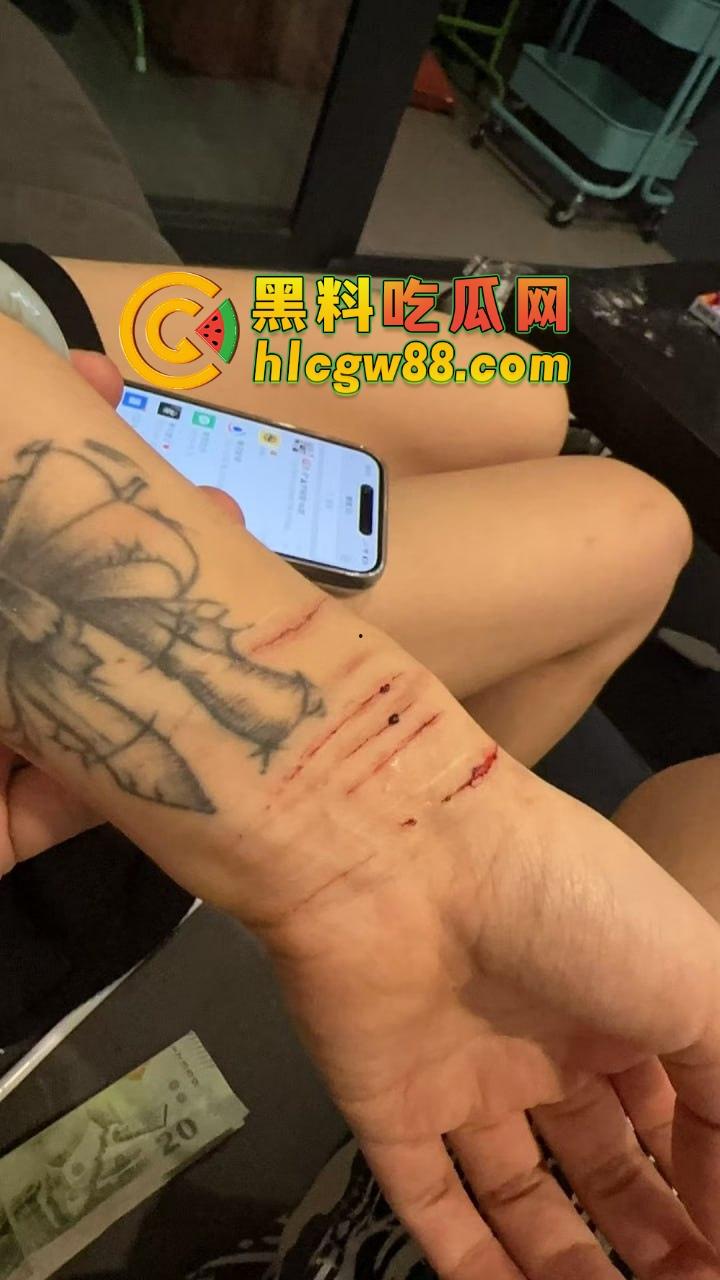 西安故事会『 孔祥奥』吸毒操逼大爆料，白富美皮气奴芯，几罐气就张腿让人干烂，去泰国玩当着警察的面还在吸！  第21张