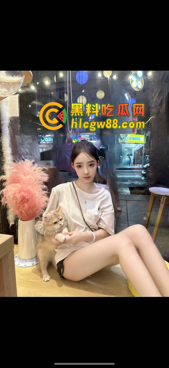 西安故事会『 孔祥奥』吸毒操逼大爆料，白富美皮气奴芯，几罐气就张腿让人干烂，去泰国玩当着警察的面还在吸！  第24张