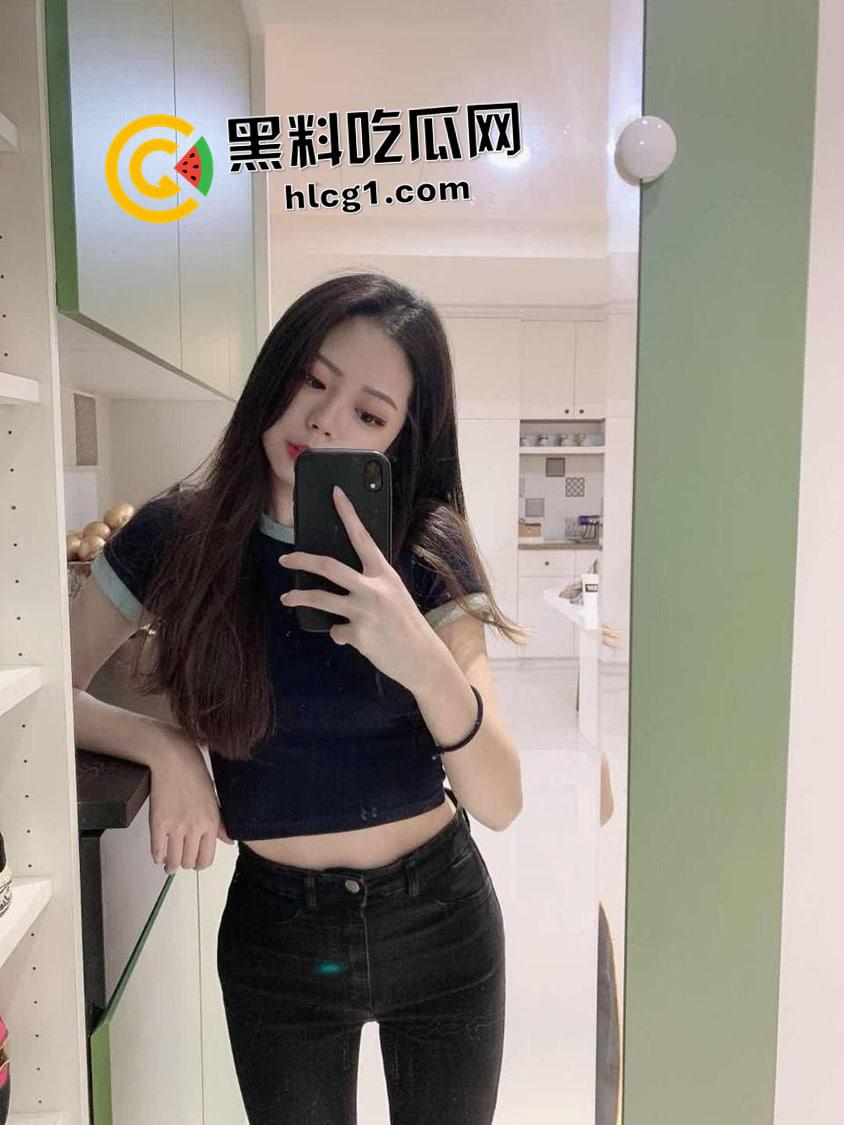 瓜友投稿！风骚女友超骚浪叫 捏下奶子就洪水泛滥 清纯的眼神大大的性欲  第1张