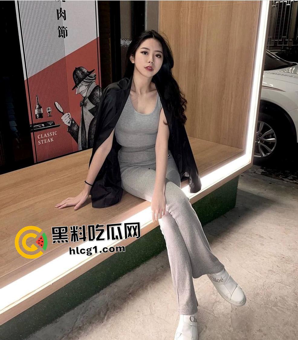 瓜友投稿！风骚女友超骚浪叫 捏下奶子就洪水泛滥 清纯的眼神大大的性欲  第4张