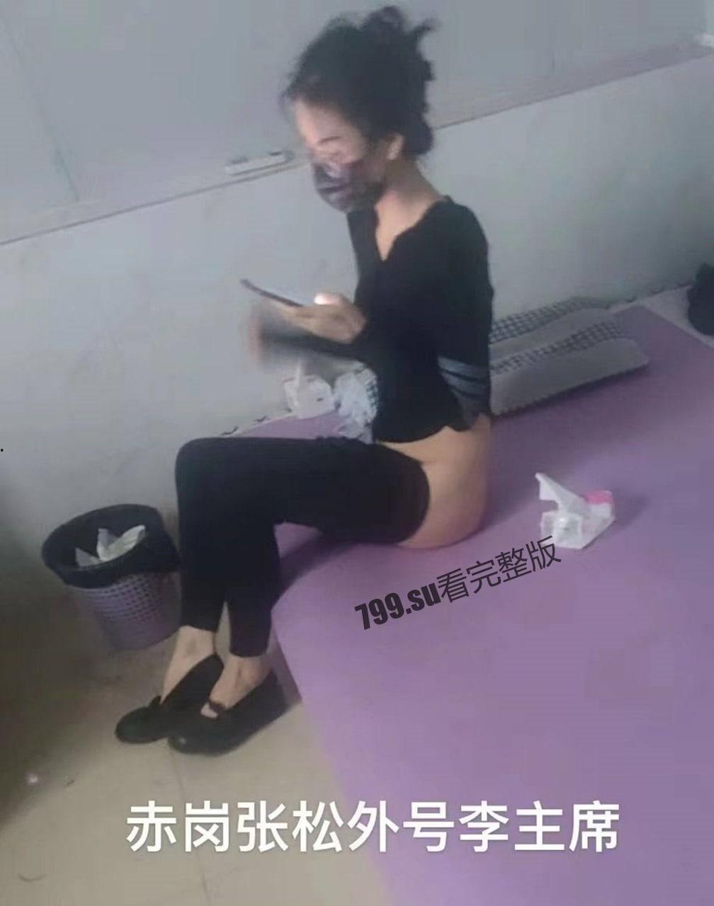 快餐妹子门前排队 身体顶不住叫 120！  第5张