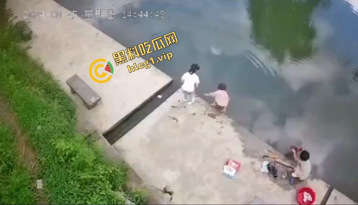 浙江儿童小女孩 与2个伙伴河边玩耍 不慎落水！4分钟后救起！  第6张
