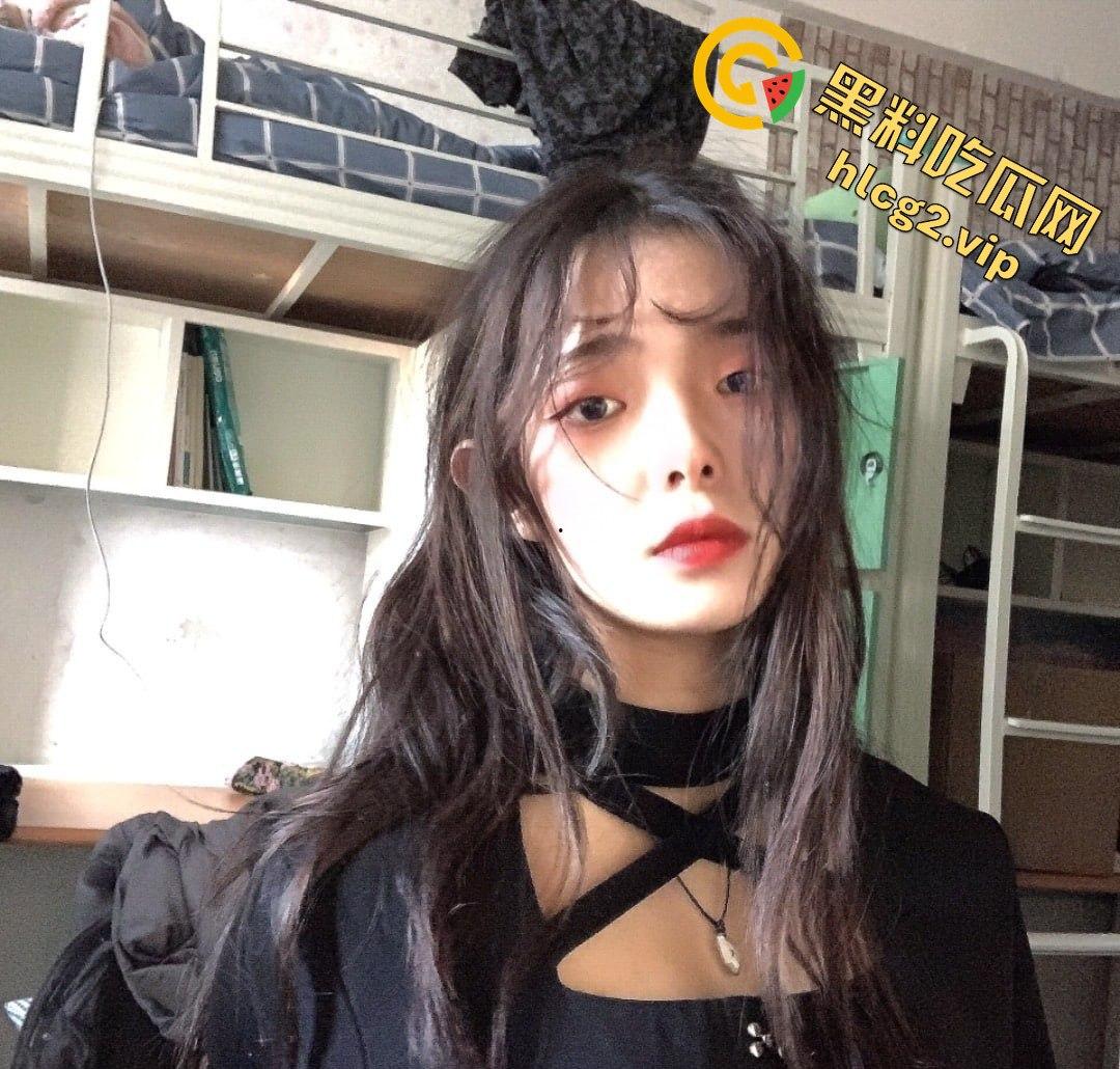 吉林学生妹李婉惨遭渣男曝光!几年的私密视图流出 第1张 吉林学生妹李婉惨遭渣男曝光!几年的私密视图流出 第1张