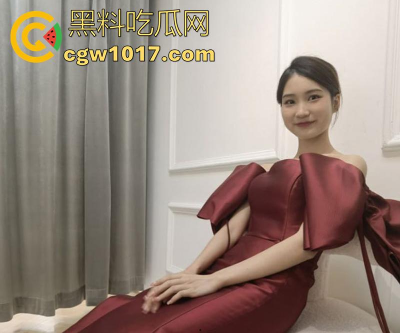 广东清纯嫩妹【张婷】，颜值可爱甜美，身材更是纤细修长，在出租屋任由男友爆操中出，高潮喷水淫荡至极！  第2张