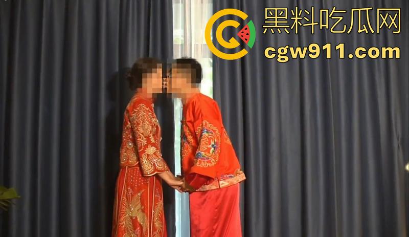 炒到5000的珍稀原片，大奶淫妻【萍夫人】，结婚前一天被伴郎群p，穿婚纱合服被5p爆操，意外露脸被警察顺藤摸瓜，目前已经断更！  第6张