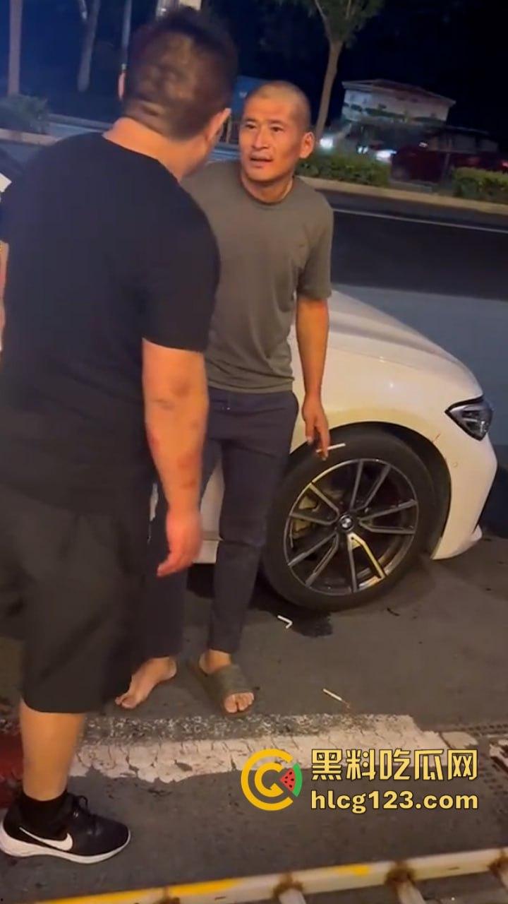 泰州两男子酒后互殴 重拳出击 脑袋都要开花了  第3张