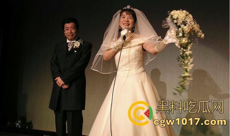 网友AI恶搞特朗普跟日本首相高市早苗甜蜜现场，平时铁娘子政客范儿，结果对川普眼神放电，真感觉她们私底下乱搞过！  第2张