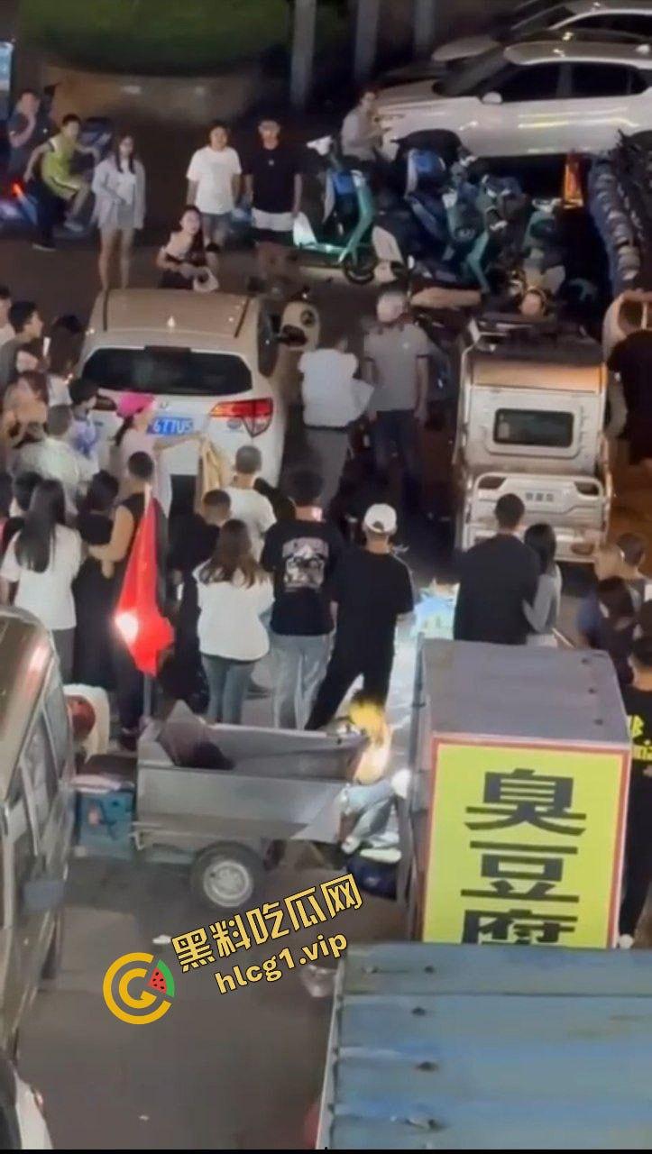 山东潍坊高密砍人事件！因夜市摊位起争执 一言不合一刀封喉！血腥慎点！  第12张