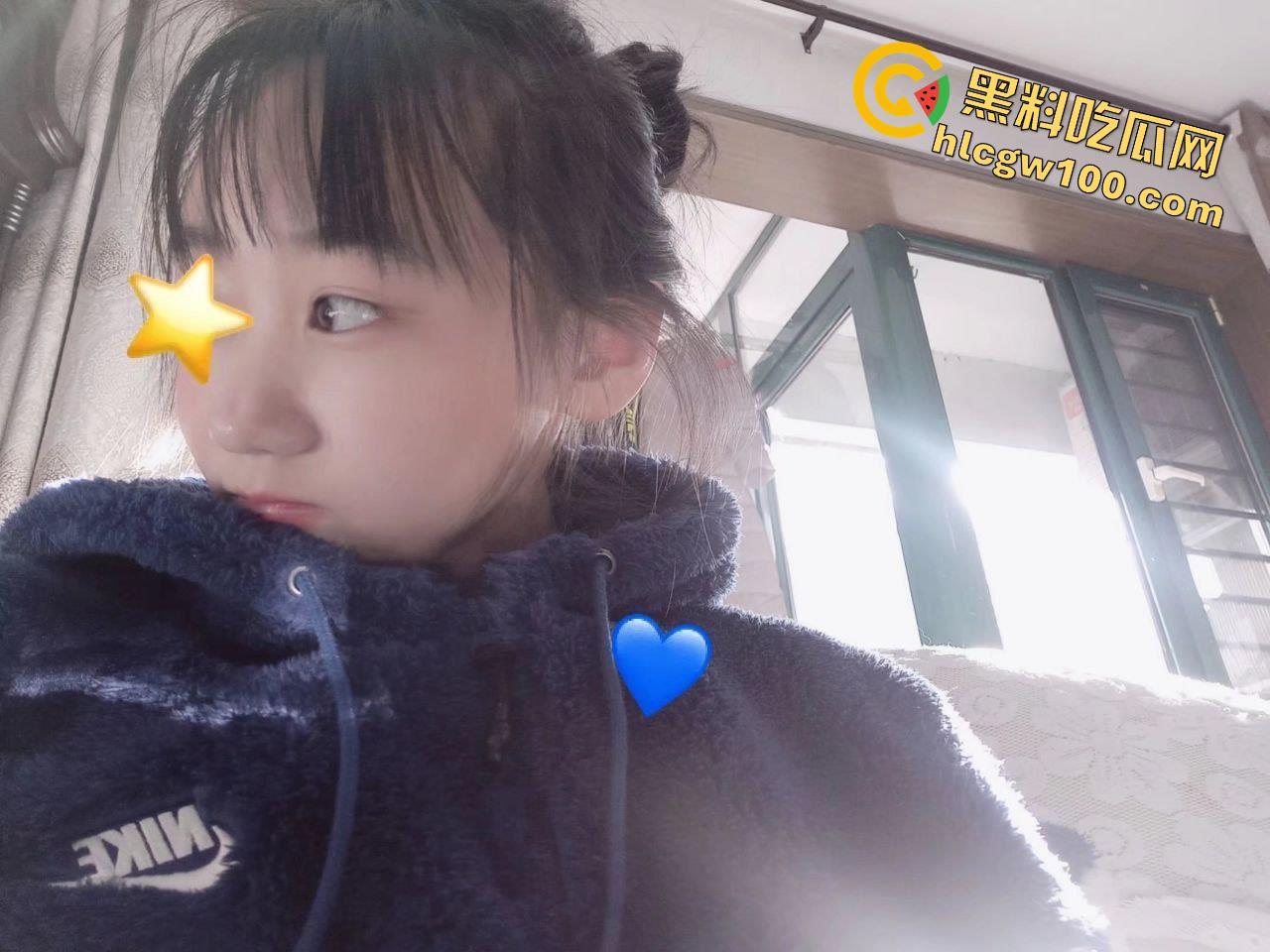 浙江外国语学院贫乳少女【张娜】，清纯外表内心放荡，花式骑乘放肆淫叫尽显放荡本性  第11张