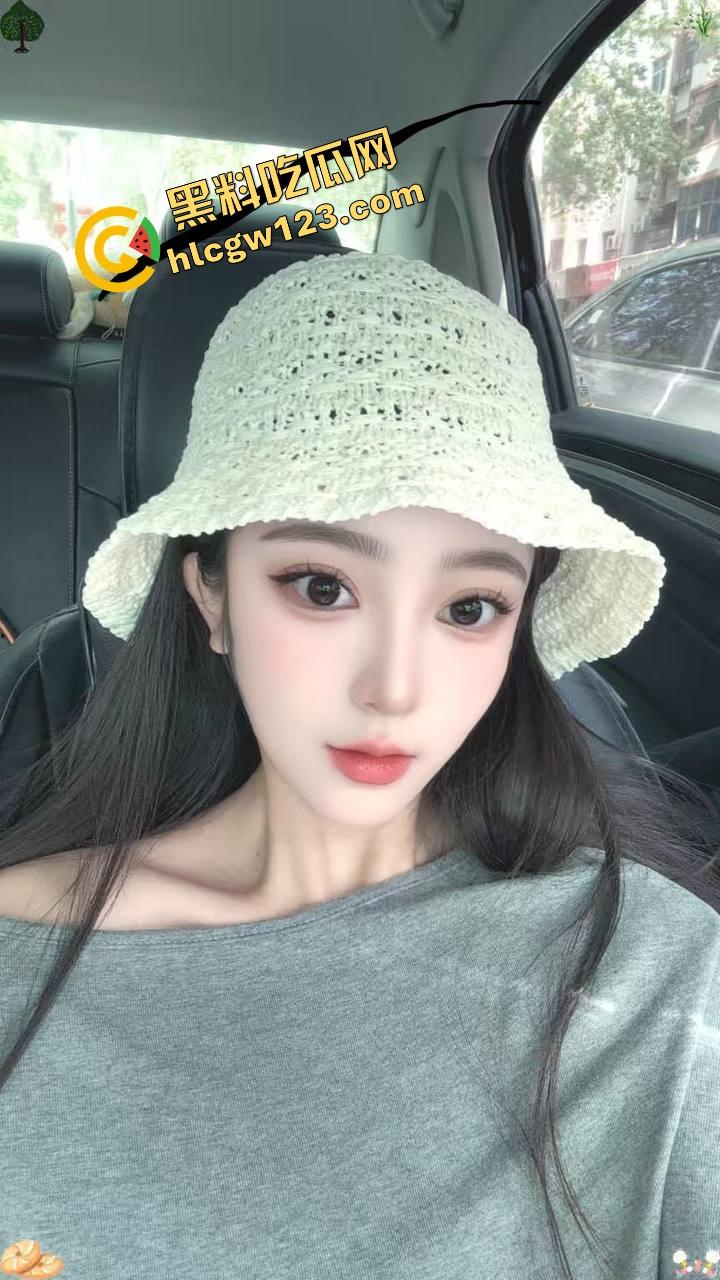 苏州车友群极品骚女【张玖欣】口交爆操，当场被当肉便器爆干，喉交啧啧响，淫叫刺耳舔到男主差点断气！  第5张