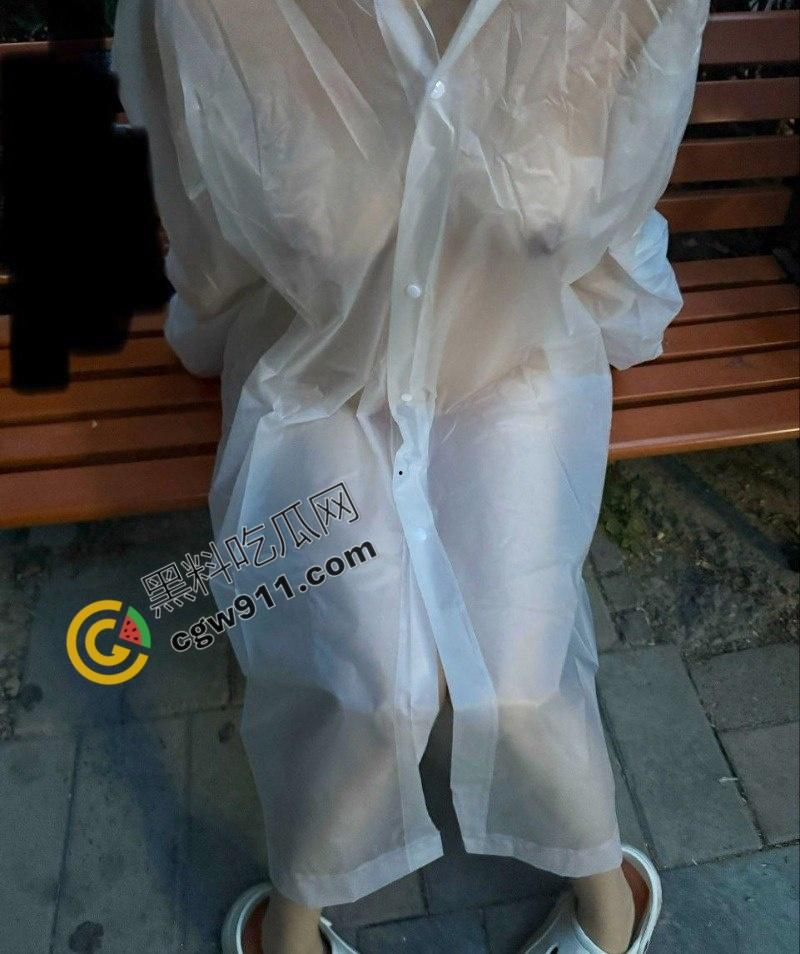 上海交通大学眼镜妹【胡丽敏】户外各种极限露出,翘臀巨乳 粉嫩肥穴被爆操,淫水狂流不止 第15张 上海交通大学眼镜妹【胡丽敏】户外各种极限露出,翘臀巨乳 粉嫩肥穴被爆操,淫水狂流不止 第15张