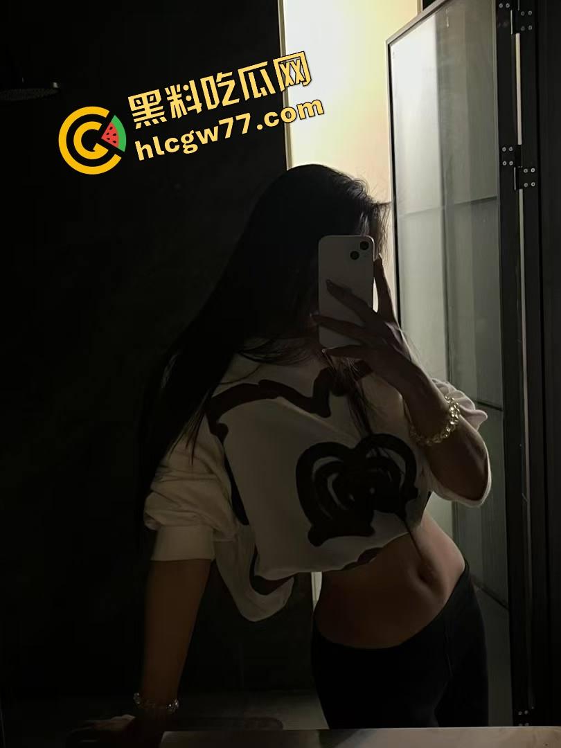 长沙文员『李梦』出轨，前夫放出露脸爆操全套，舔棒自拍撅逼样样齐，漂亮小媳妇变肉便器！  第6张